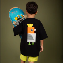 CAMISETA OVER BLACK na internet