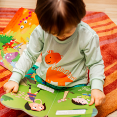 CONJUNTO PIJAMA DINO VERDE na internet