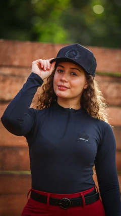 Camisa Hipismo Treino Manga Longa Preta Zíper Dress Code Horse SA - comprar online