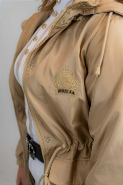 Casaco Hipismo Areia Horse SA na internet