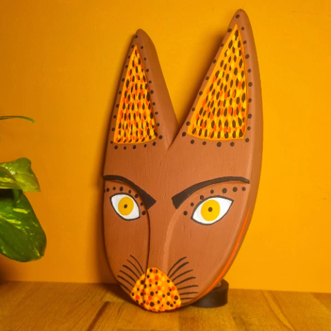 Máscara em Madeira Lobo Grande Ilha do Ferro - Marrom