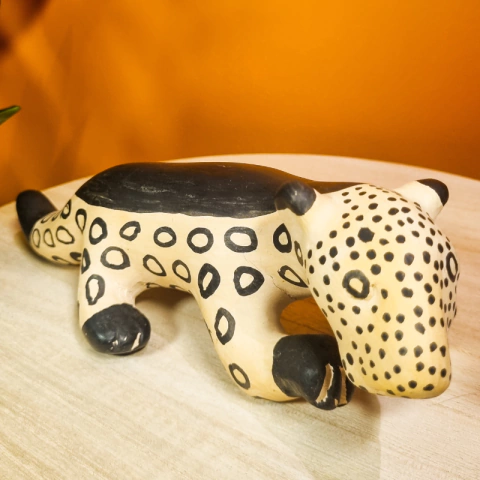 Escultura Cerâmica Etnia Waurá - Jaguar Mod. 3