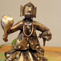 Escultura Metálica Orixás - Oxum P - 10cm - ARUH  Arte | Decor | Artesanato