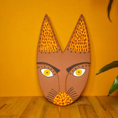 Máscara em Madeira Lobo Grande Ilha do Ferro - Marrom - comprar online