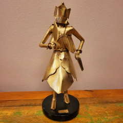 Escultura Metálica Orixá Iansã 24cm