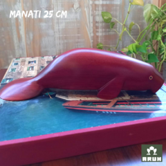 Peixe Boi em Madeira Muirapiranga G 25cm - Etnia Baré - comprar online