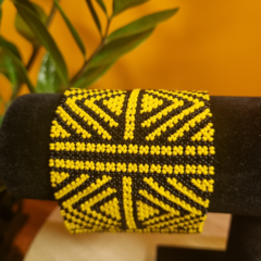 Bracelete Indígena Elástica em Miçangas - Etnia Waurá - Mod. 6