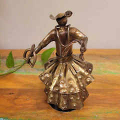 Escultura Metálica Orixás - Oxossi M - 15cm - ARUH  Arte | Decor | Artesanato