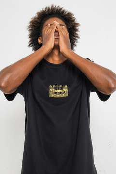 TEE GATE BLACK na internet