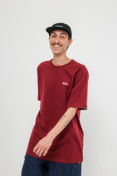 TEE BOTANIC LOGO RED na internet
