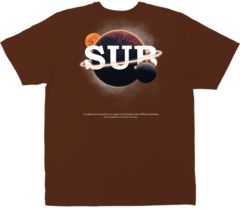TEE PLANETS MARROM