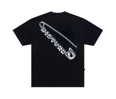 PIN TEE IN BLACK