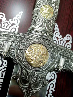 Espada Cavaleiro da Ordem Templária com Expositor de Parede na internet