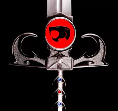 Espada Justiceira Thundercats com Expositor de Mesa na internet