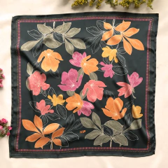 Pañoleta Tropical green 70x70 - comprar online