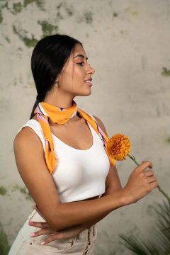 Pañoleta Sueños 70x70 en internet