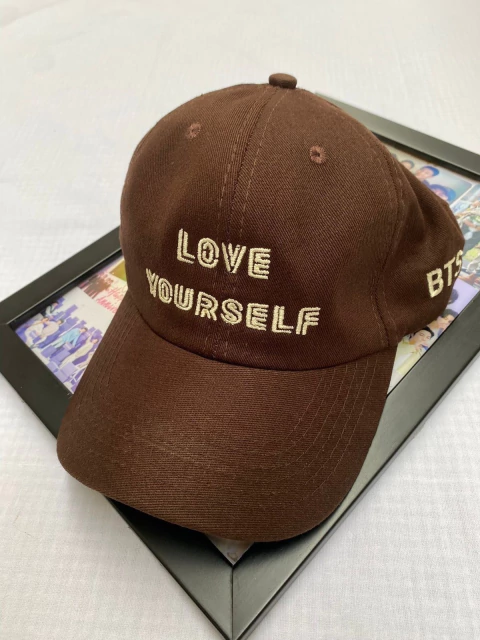 Boné Love Yourself - comprar online