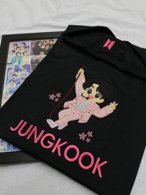 Camiseta 2B - Frente jungkook euphoria - Costas trecho música Euphoria - Bts - comprar online