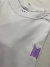Camiseta minimalista B T 2 1- frente símbolo BTS - Costa Mang - comprar online
