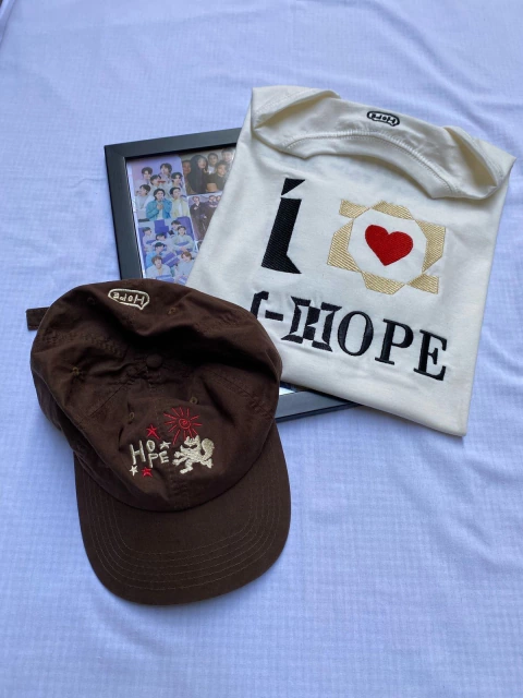 kit Jhope Tour - Camiseta + boné - comprar online