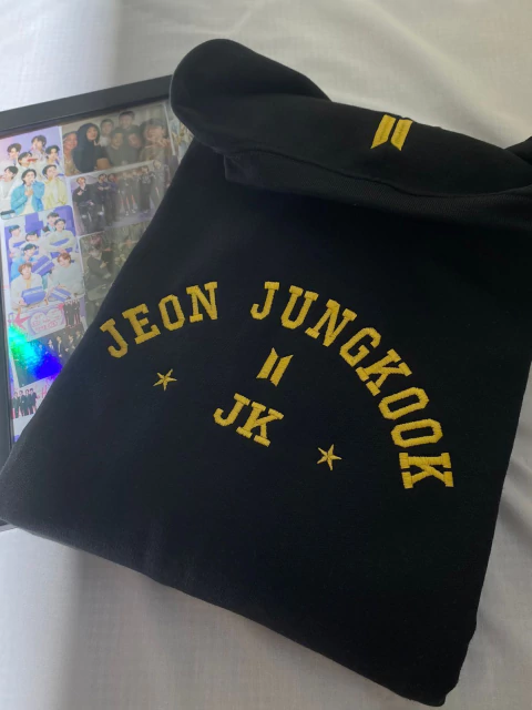 Moletom Gola Careca Jeon Jungkook - pronta entrega - linha dourada - comprar online