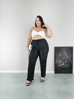 Calça Erika - Morena Pitaya | Moda Plus Size
