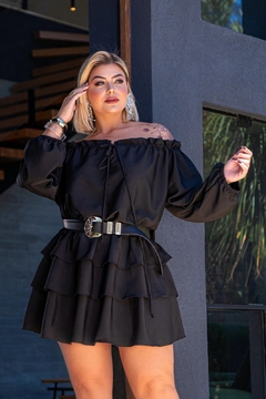 Vestido com babado ( não acompanha o cinto) na internet