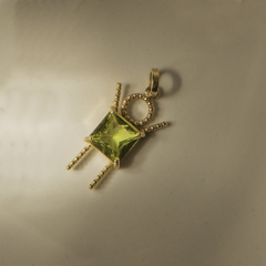Pingente Niño Peridoto - comprar online