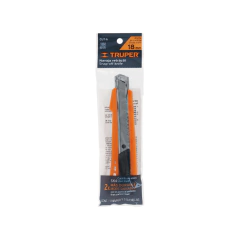 Cutter Truper 18 mm reforzado con alma metálica y seguro automático en empaque transparente con detalles en naranja y negro