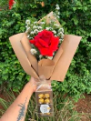 floricultura-em-brasília-buque-de-rosas-colombianas-com-chocolate