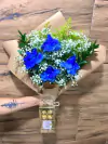 ARRANJO BRAÇADA BLUE COM CHOCOLATES FERRERO ROCHER