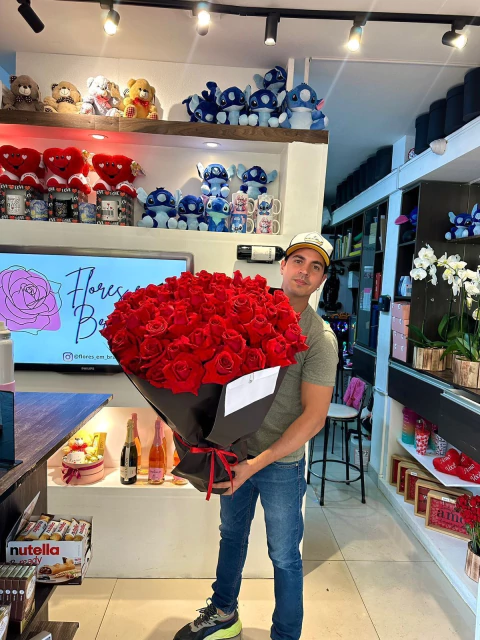 Floricultura Flores em Brasília / Entrega de Arranjos de Luxo