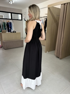 Vestido Samara na internet