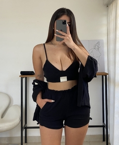 Top Wear en internet