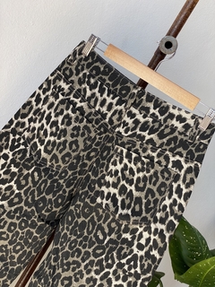 Jeans Oscuro Animal Print - comprar online