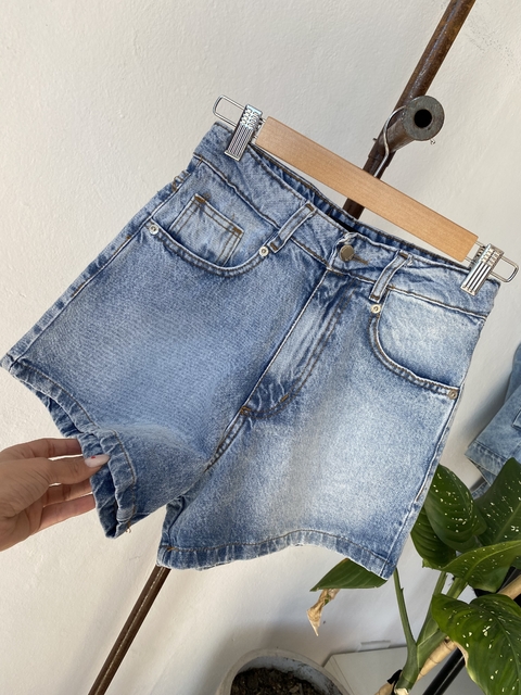 Short Camila