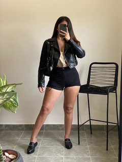 Blusa Mora en internet