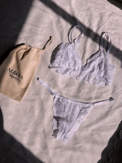 Conjunto Babi Branco na internet