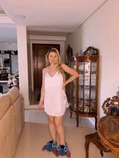 Slip Dress Mia Branco na internet