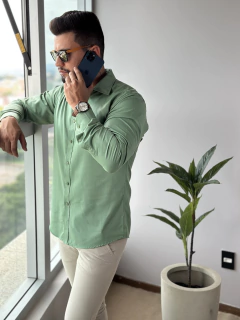 CAMISA BOSS VERDE - Man In Motion Outlet