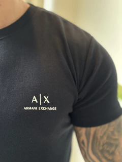 CAMISETA BASICA ARMANI EXCHANGE PRETA na internet
