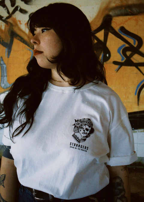 Camiseta Strangers - Bring Me The Horizon