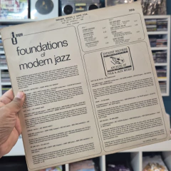 LP CHARLIE MINGUS / OSIE JOHNSON / THE JONES BOYS / THE BIRDLANDERS - FOUNDATIONS OF MODERN JAZZ na internet