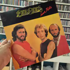 LP BEE GEES - BEE GEES LOVE HITS