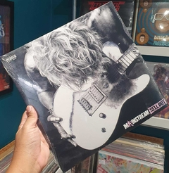 LP MACHINE GUN KELLY - MAINSTREAM SELLOUT