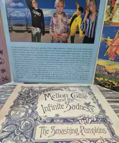 LP THE SMASHING PUMPKINS - MELLON COLLIE AND THE INFINITE SADNESS (3LPS / VERMELHO) na internet