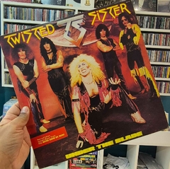 LP TWISTED SISTER - UNDER THE BLADE