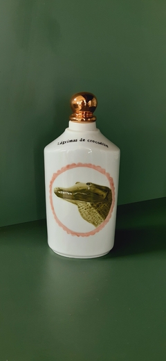 Garrafa/vaso lágrimas de crocodilo na internet
