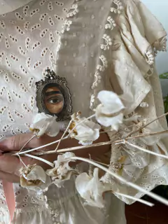 Broche número 02 - olho castanho - comprar online