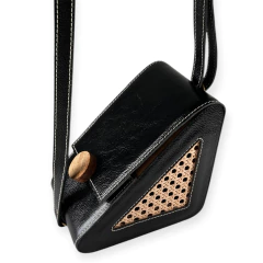 TRIANGULAR TRESSÊ PRETA - comprar online